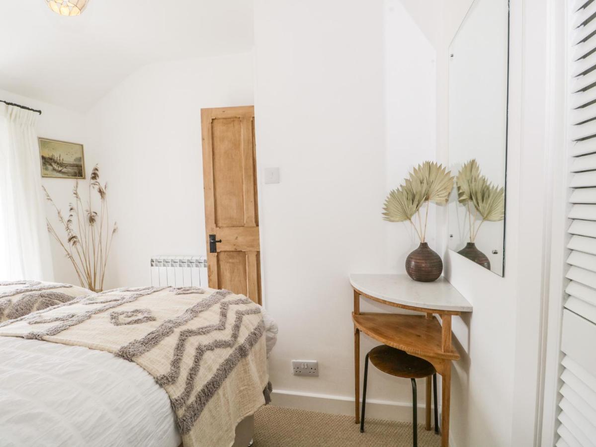 Sandacre Cottage Ulverston Exterior photo